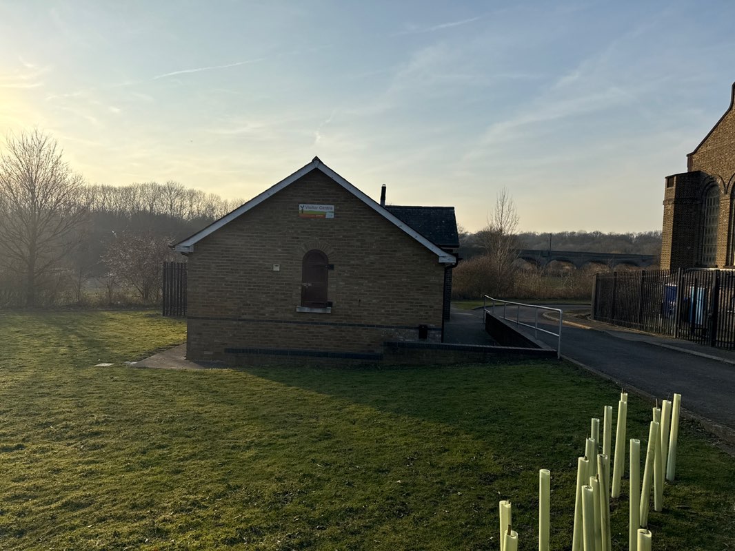 walking near me in Davy Down Riverside Park in spring