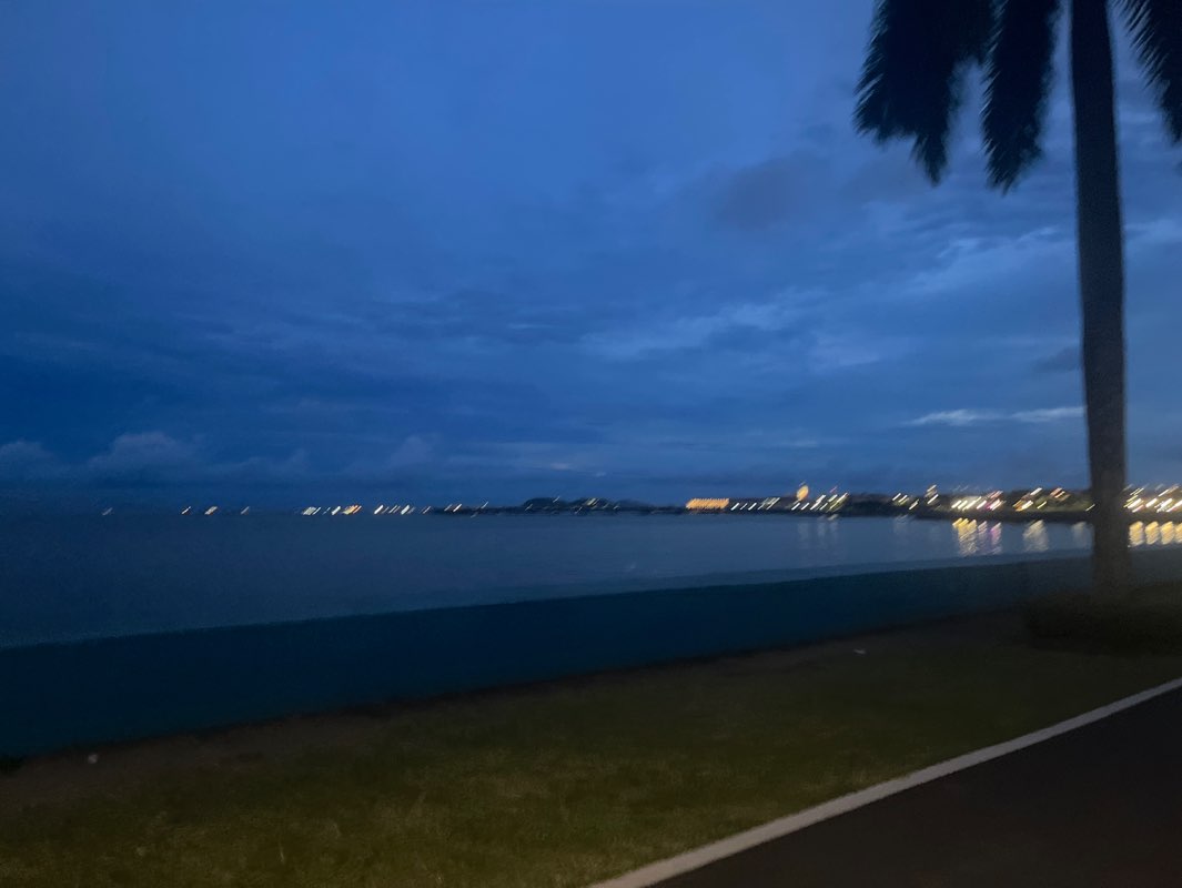 walking near me in Costa Cintera 1 in autumn