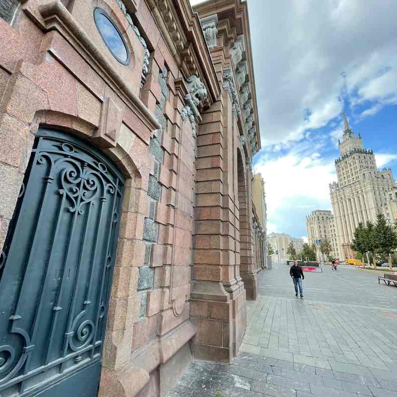 Anton Póminov post 3