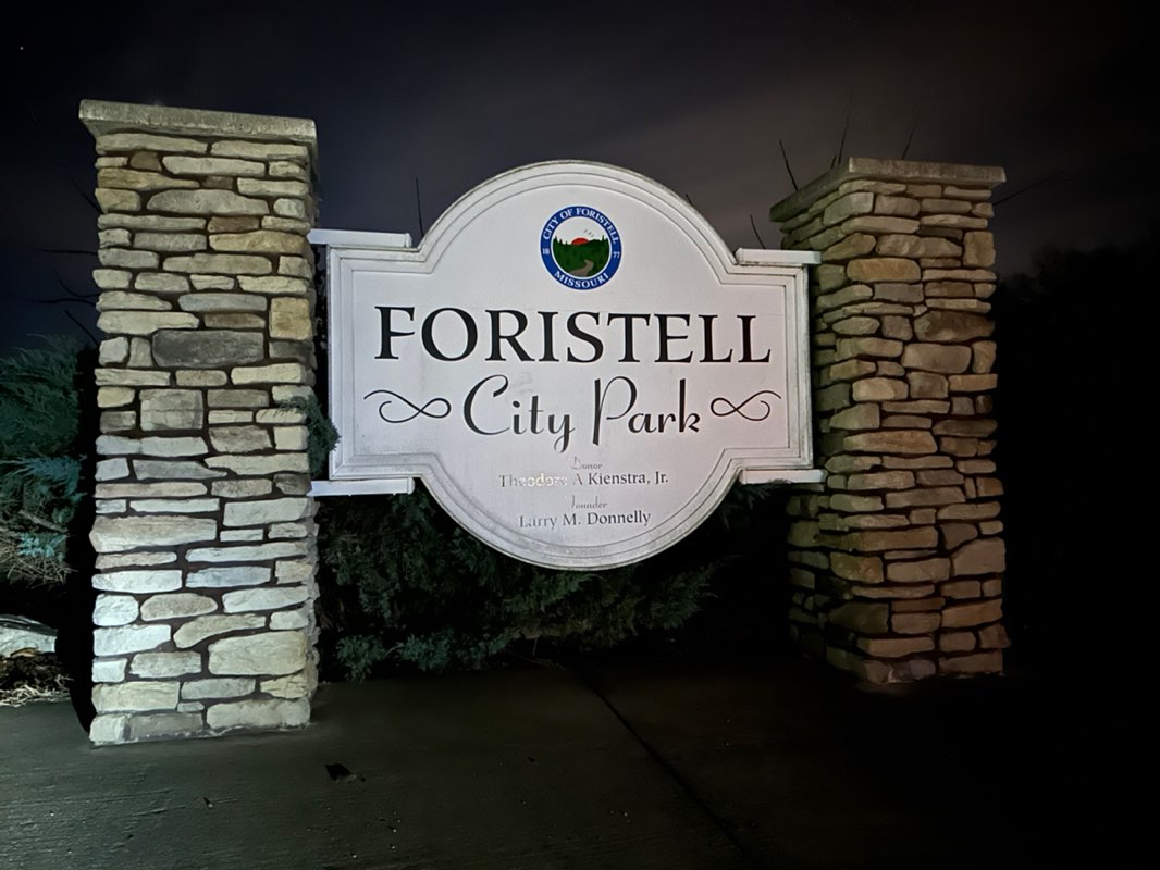 walking near me in Foristell City Park in winter