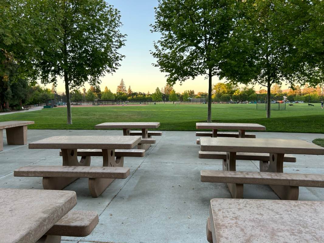 walking near me in Pleasant Oaks Park in spring