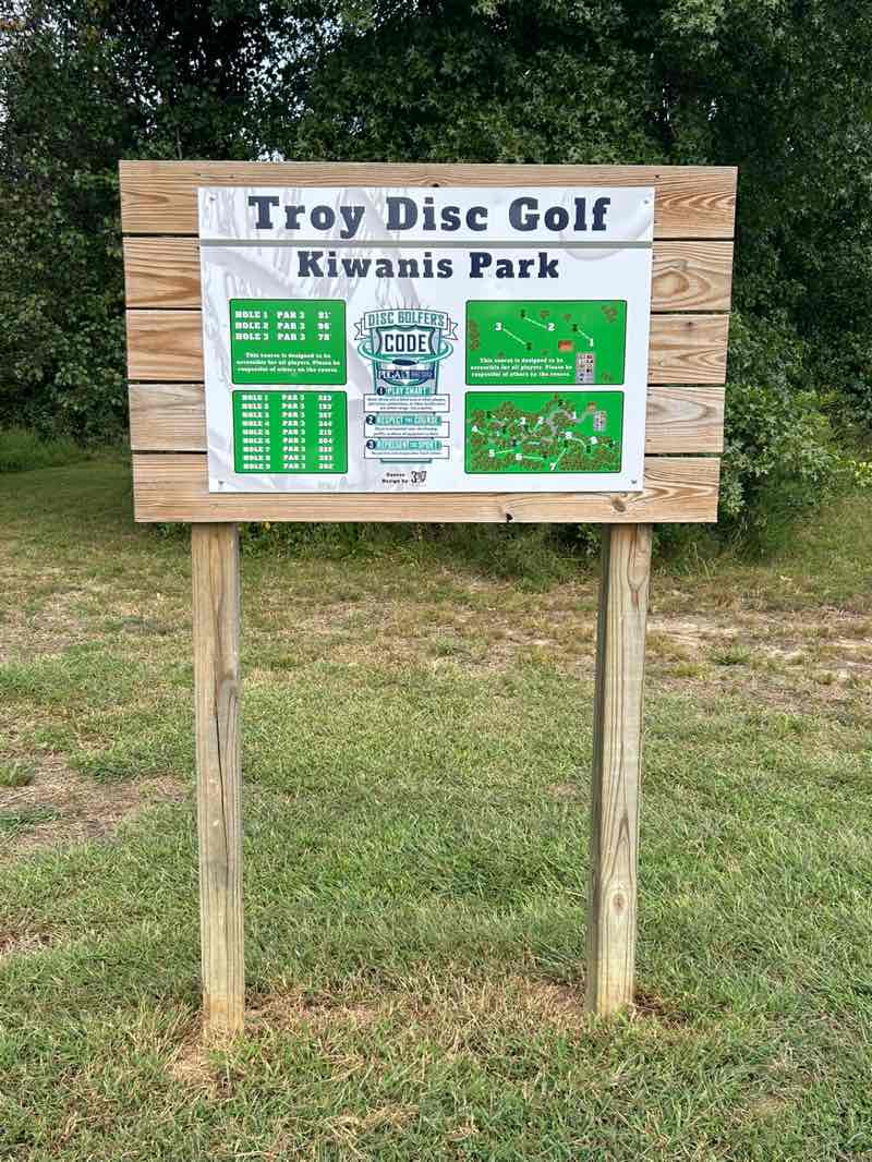 walking near me in Troy Kiwanis Park in autumn