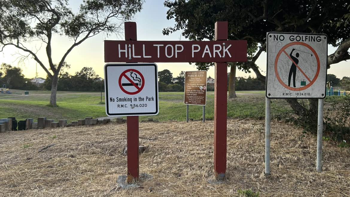 walking near me in Hilltop Park in autumn