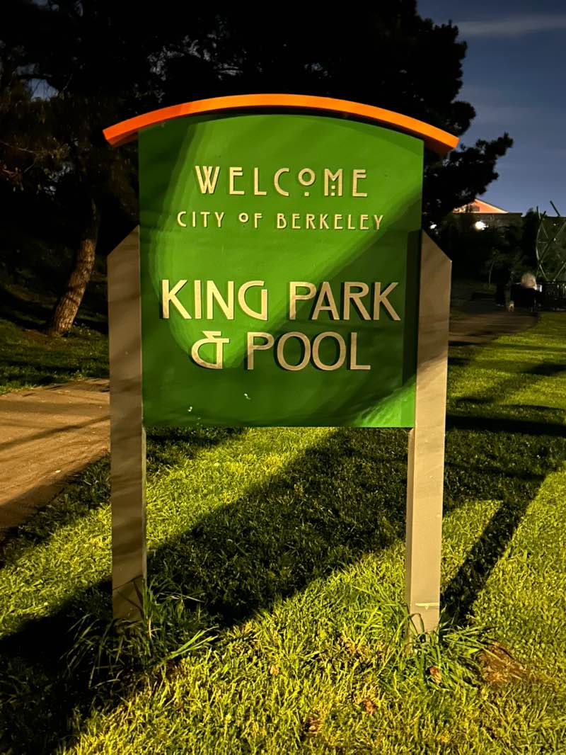 walking near me in King School Park in spring