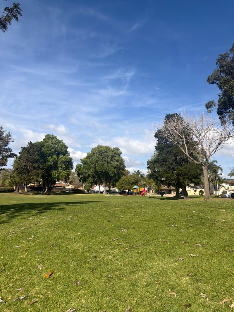 walking near me in Foothill Park in winter