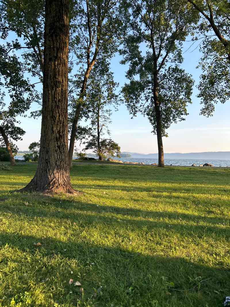 walking near me in Croton Landing in summer