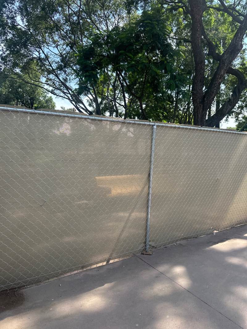 walking near me in Parque de la Revolución in autumn