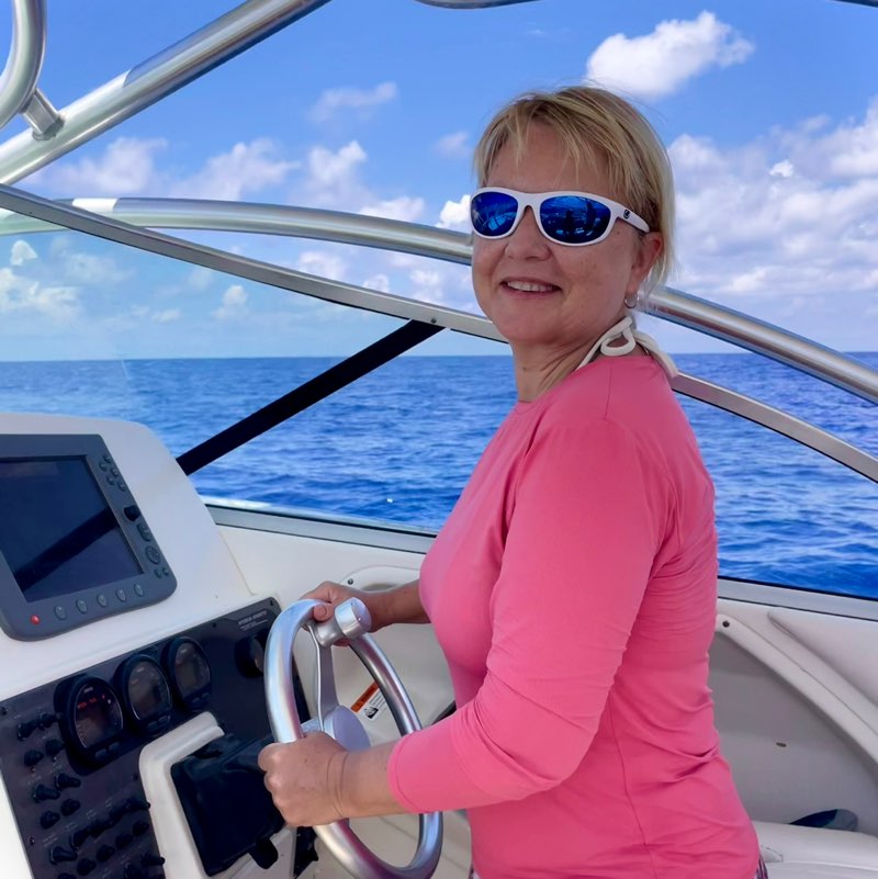 Светлана Адианова