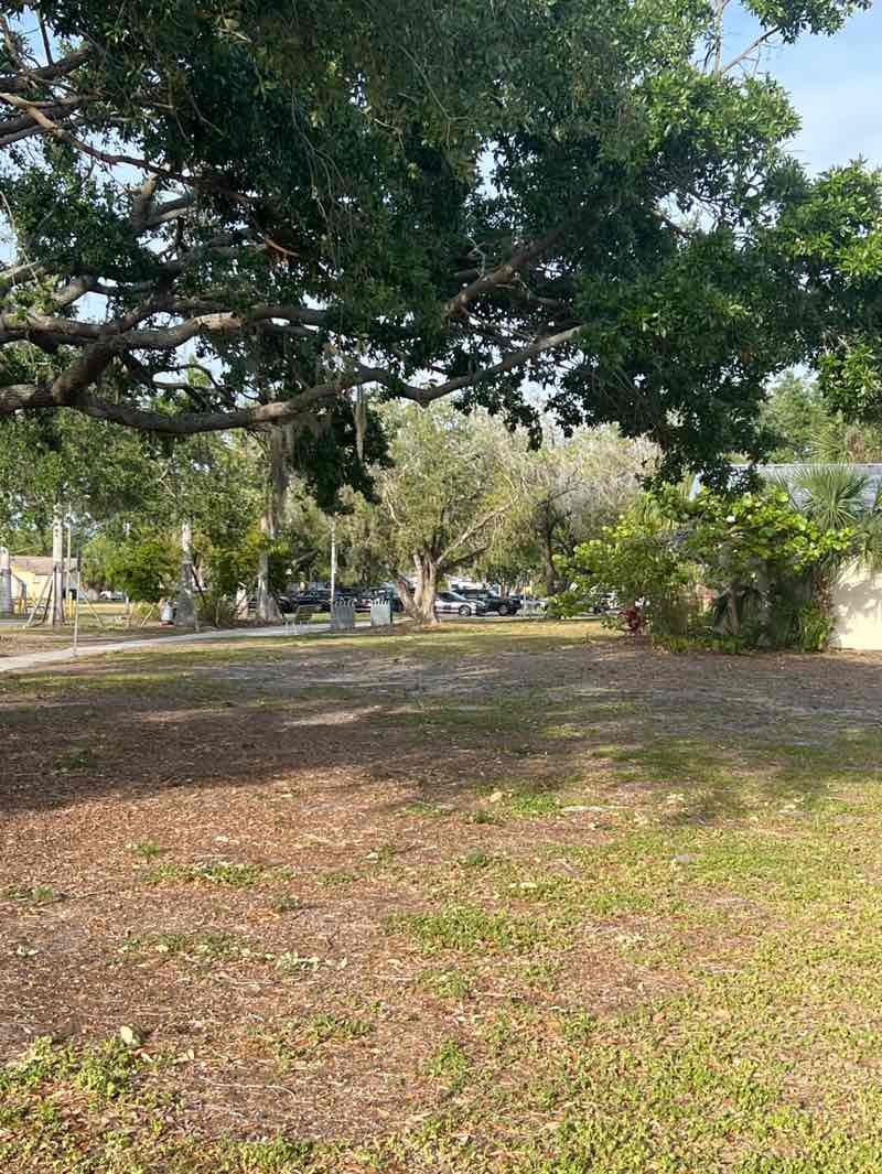 walking near me in Apollo Beach Recreation Center in spring