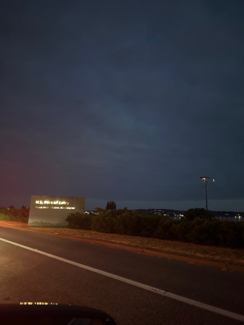walking near me in Peace Arch Historical State Park in summer