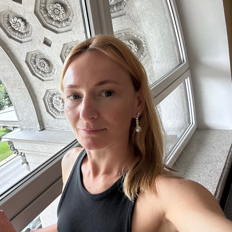 Виктория profile