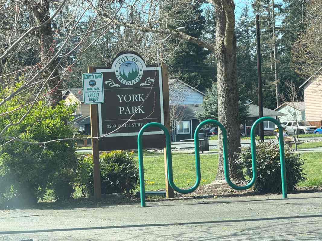 walking near me in J Rudy York Memorial Park in spring