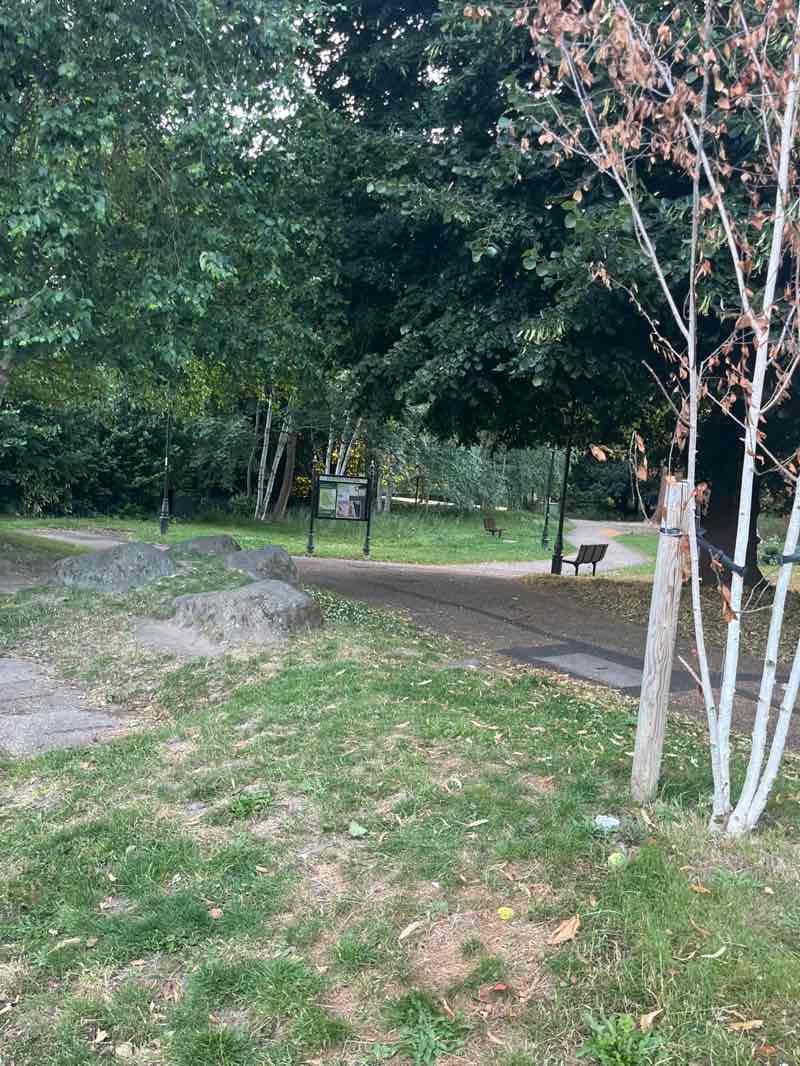 walking near me in Horsham Park in summer