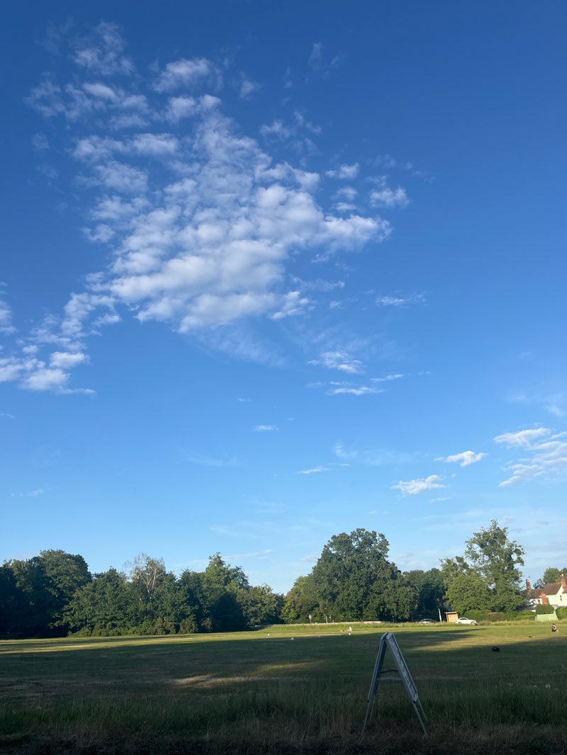 walking near me in Englefield Green in summer