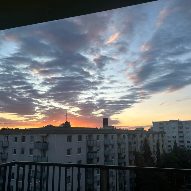 Together it's easier Buroo post image