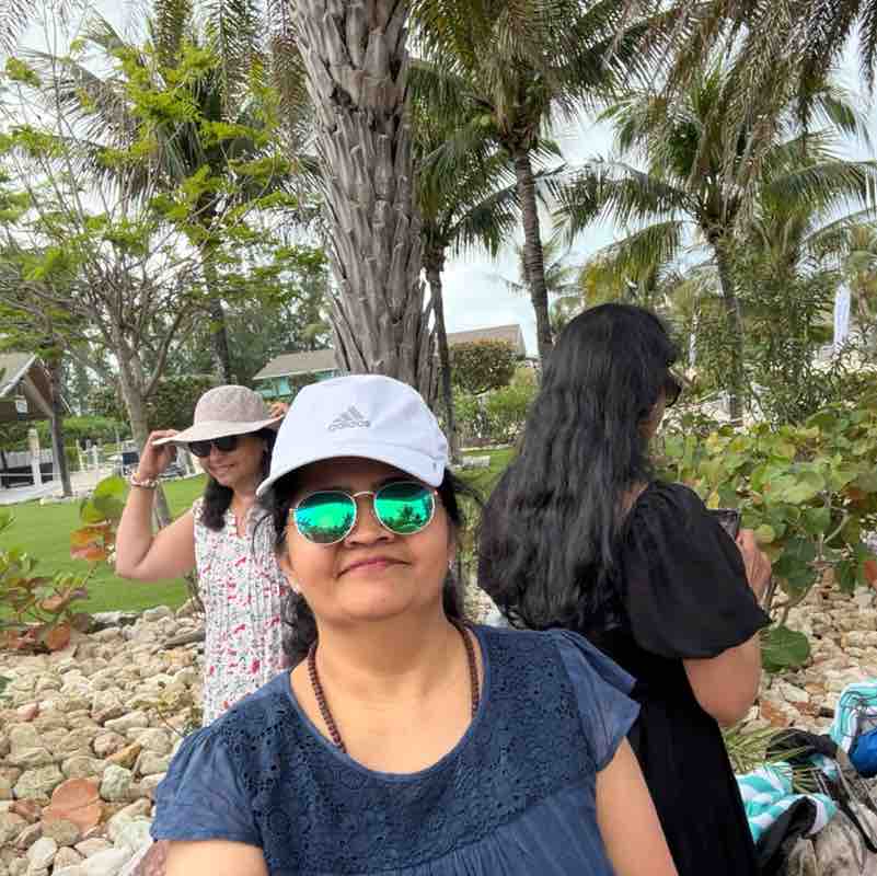 Crossing Family muthuradha2001 post image