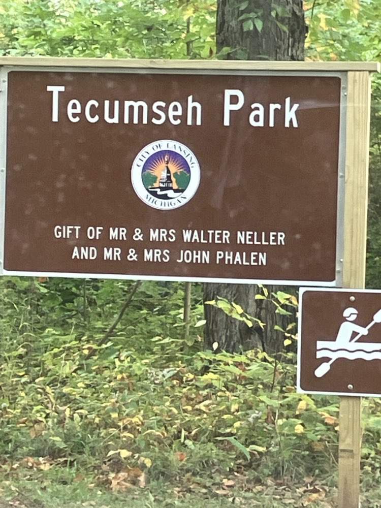 walking near me in Tecumseh Park in autumn