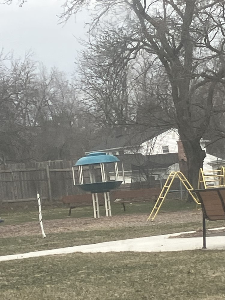 walking near me in Tamarisk Park in spring