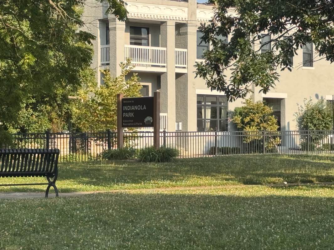 walking near me in South Oval in summer