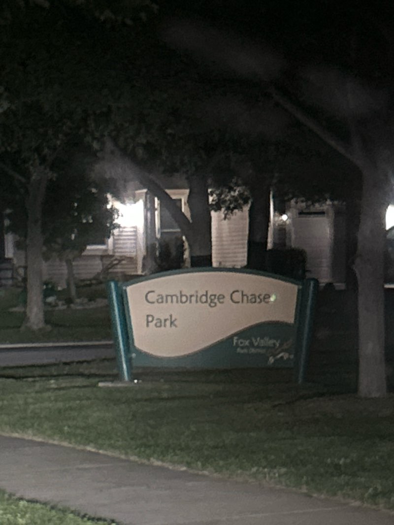 walking near me in Cambridge Chase Park in autumn