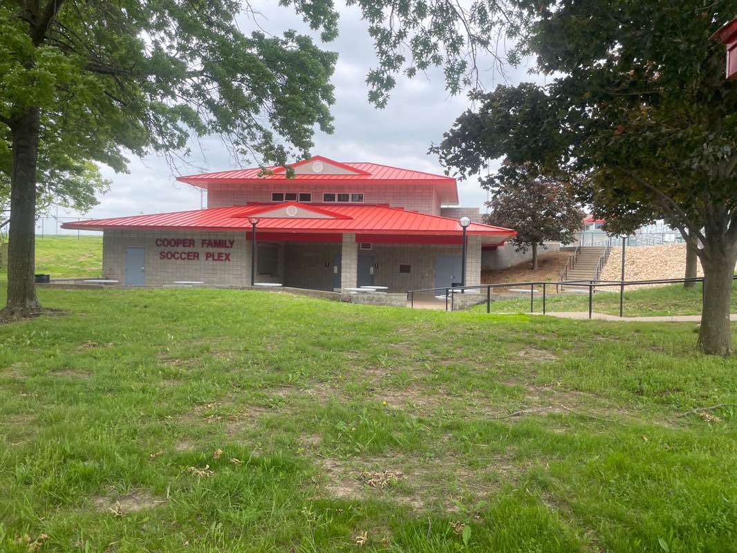 walking near me in Cooper Park in spring