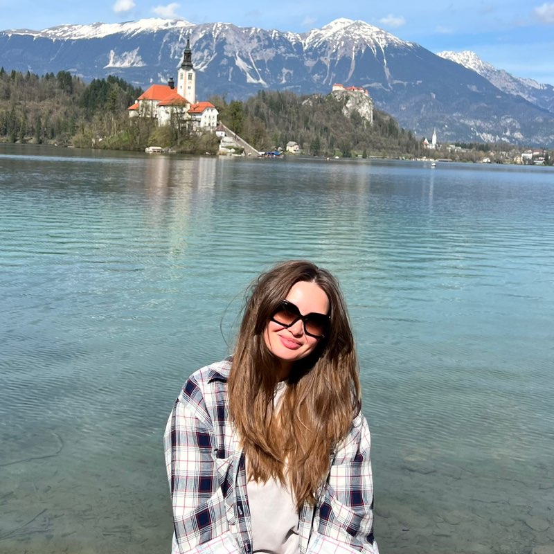 Ксения Топорова icon