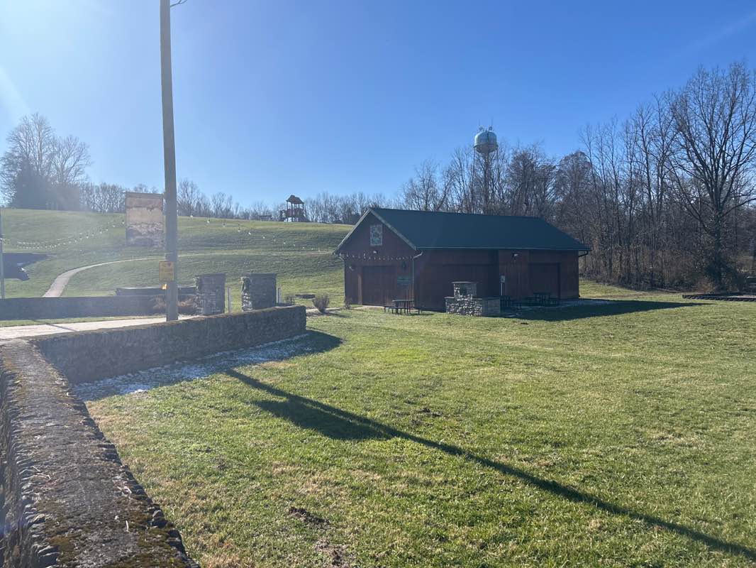 walking near me in Buffalo Springs in winter