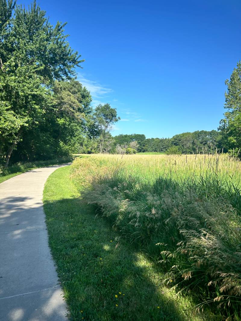 walking near me in Chalco Hills Recreation Area in winter