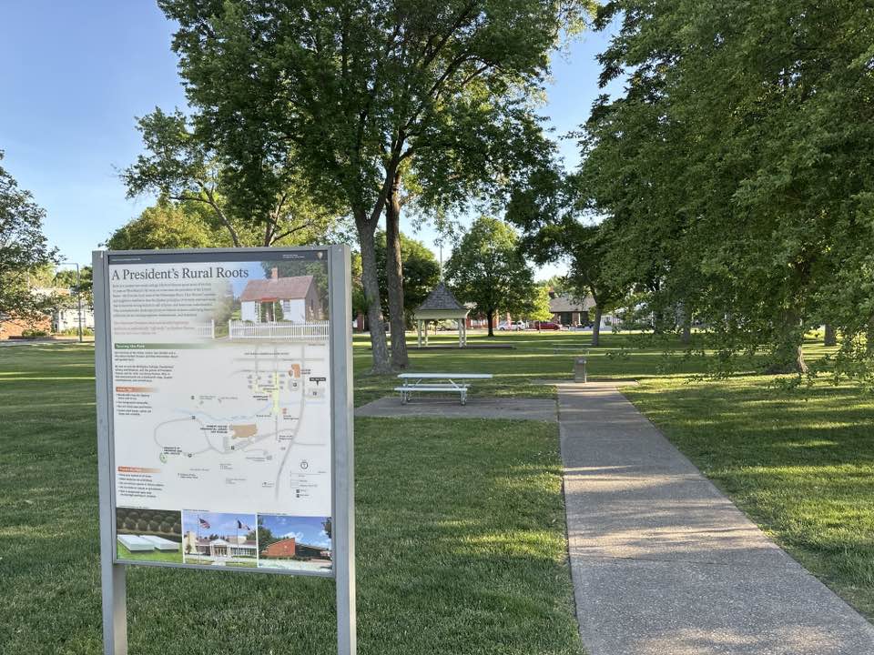 walking near me in Village Green in summer