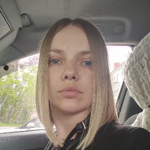 Оля Петрова