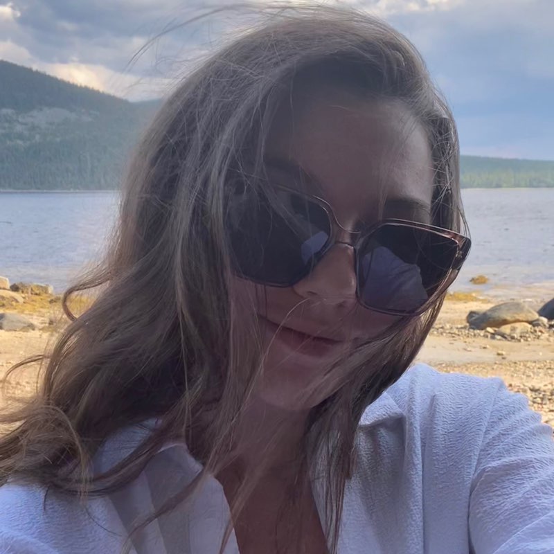 Нина Струева