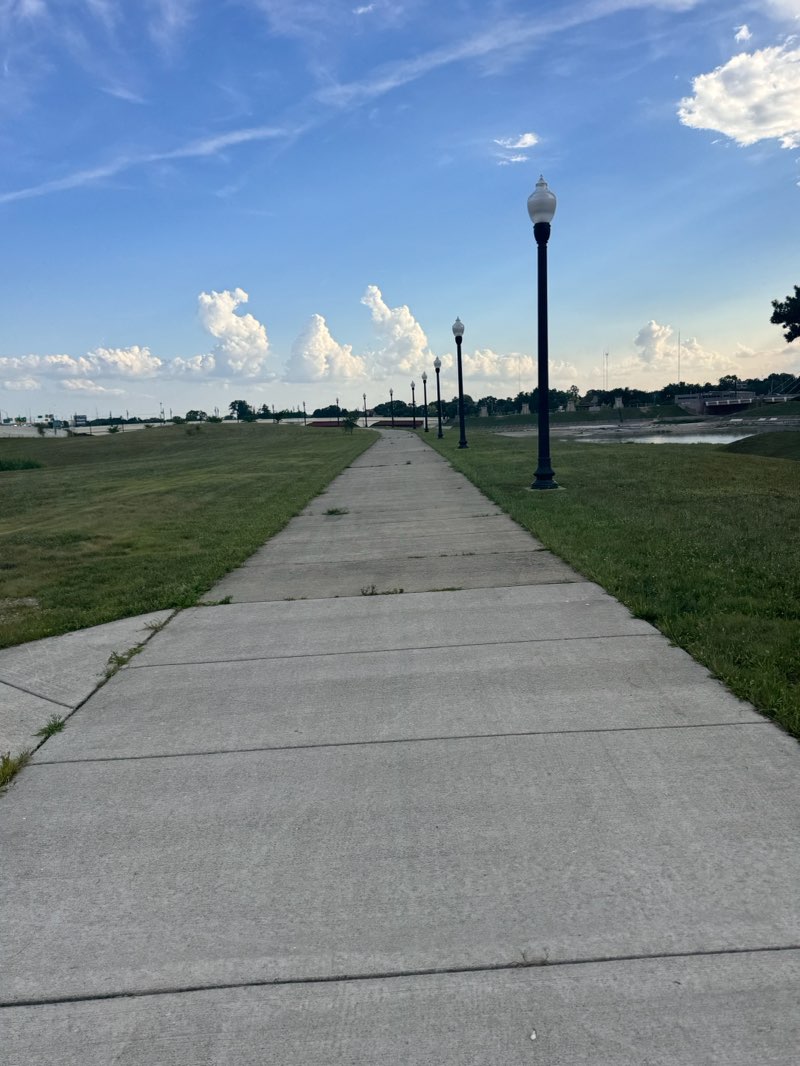walking near me in Carillon Historical Park in summer