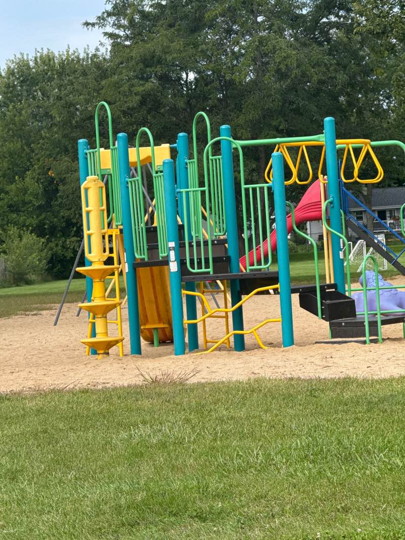 walking near me in Countryside Park in autumn