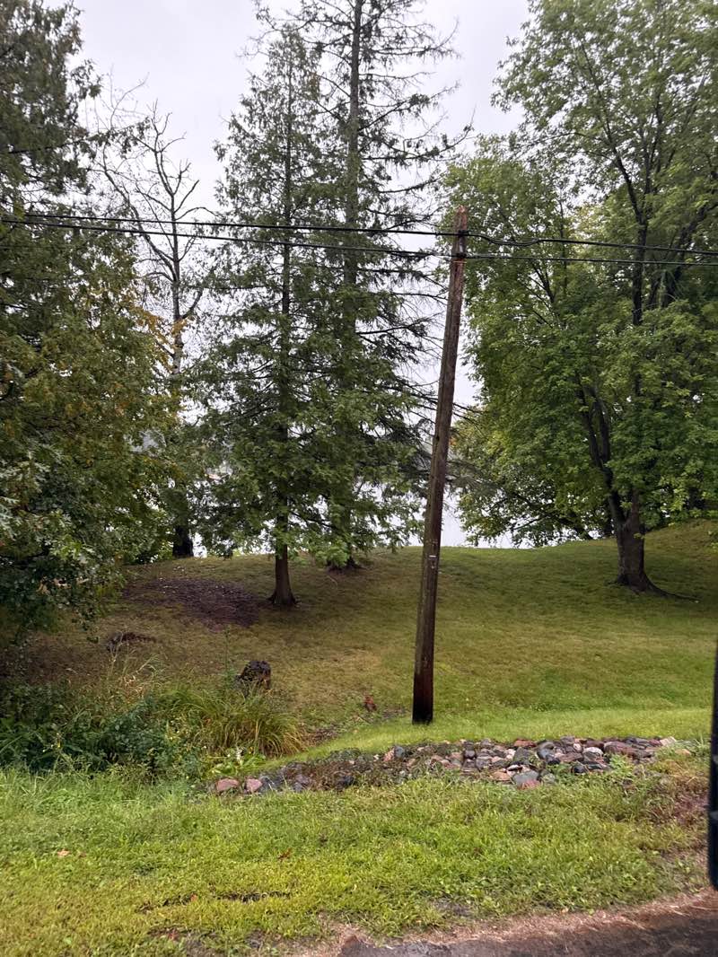 walking near me in Riverside Park in autumn