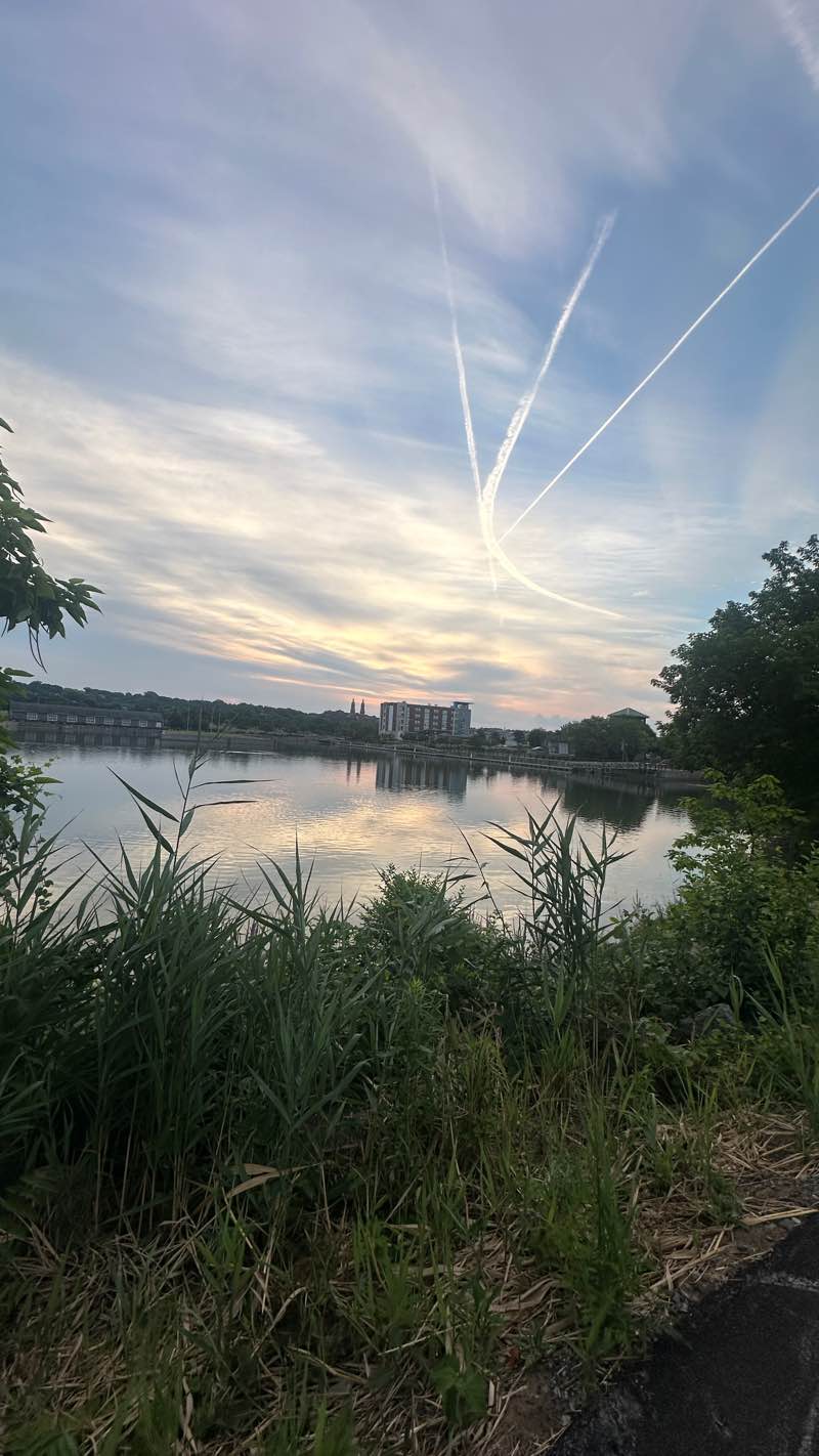walking near me in Sunnycrest Park in winter