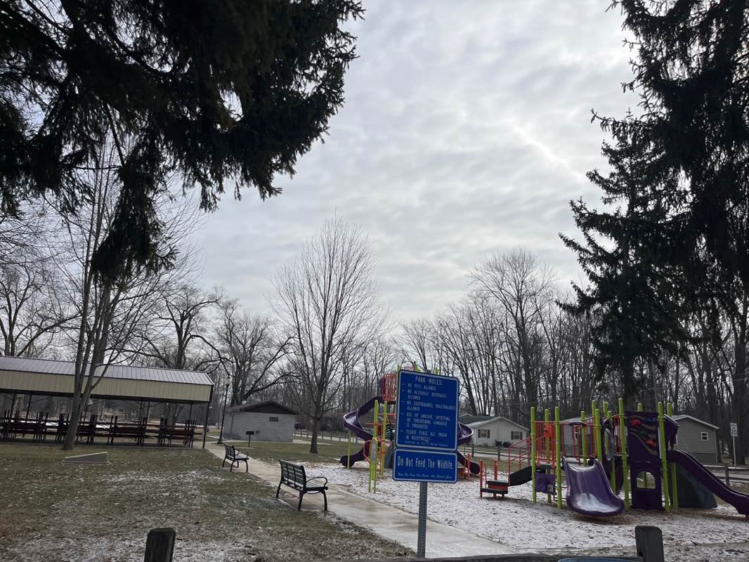 walking near me in Beyer Park in winter