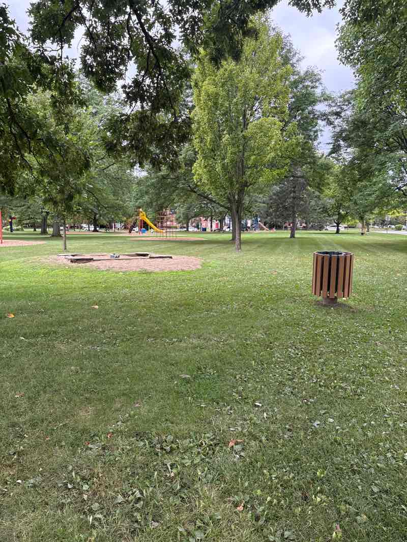 walking near me in Pembroke Park in autumn