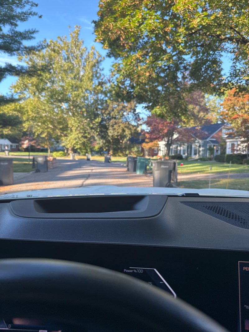 walking near me in Bennington Park in autumn