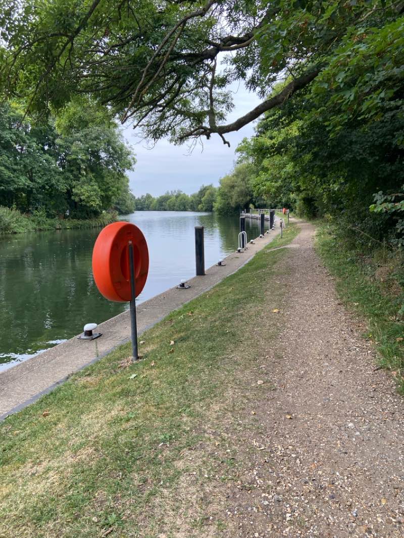 walking near me in Bridge Gardens in winter
