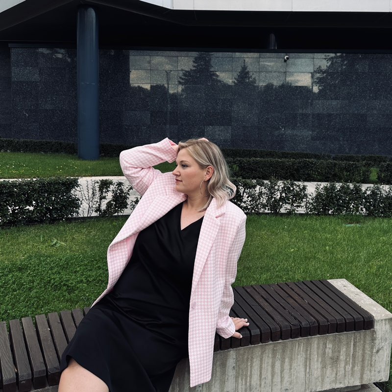 Марина Янович