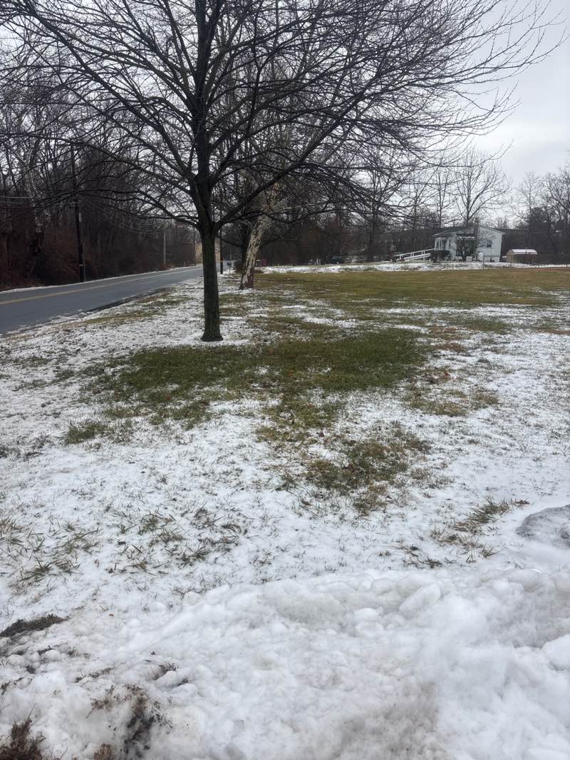 walking near me in Eb-Water in winter