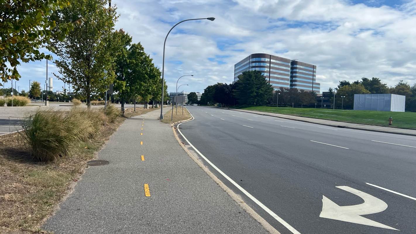 walking near me in Museum Row in winter