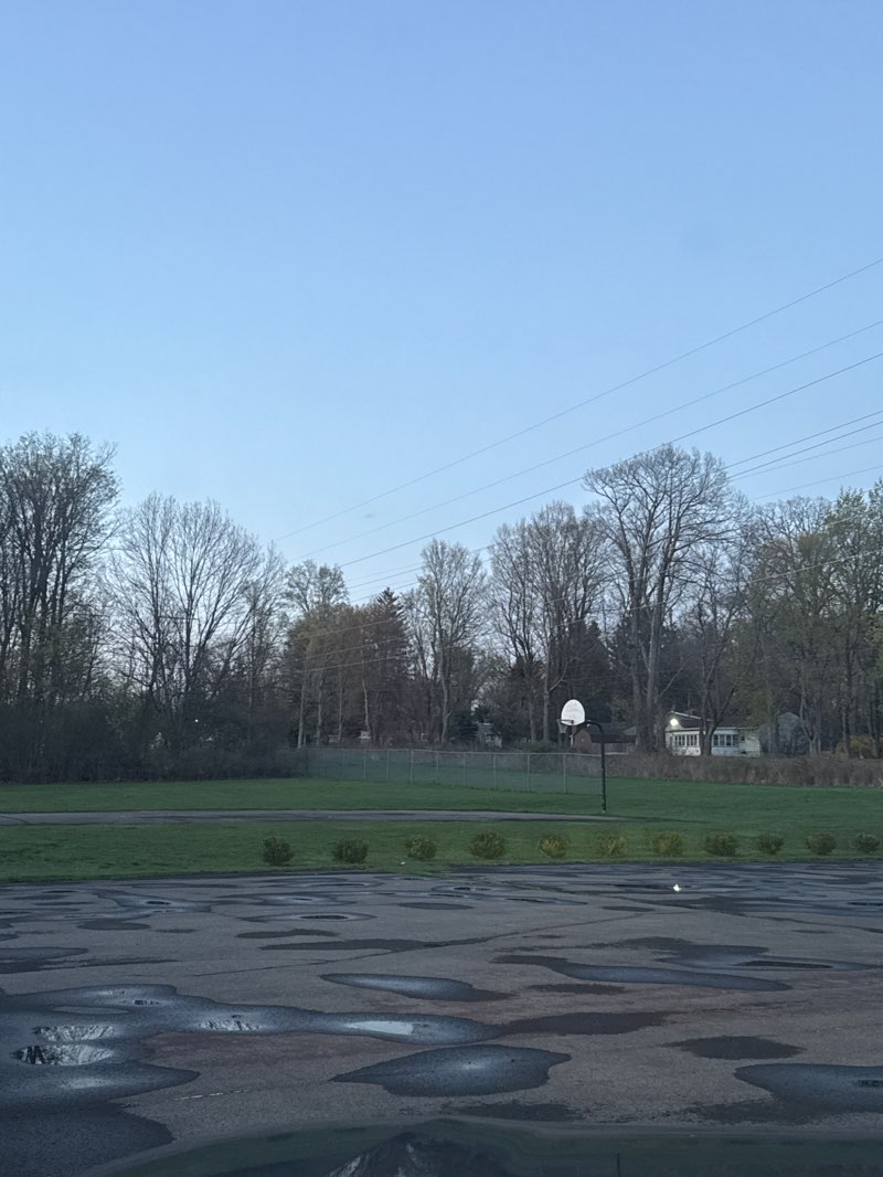 walking near me in Eckman Park in spring