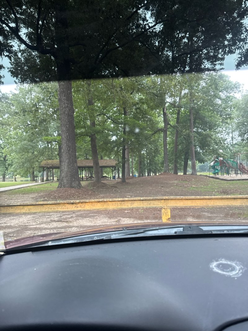 walking near me in Crossett City Park in summer