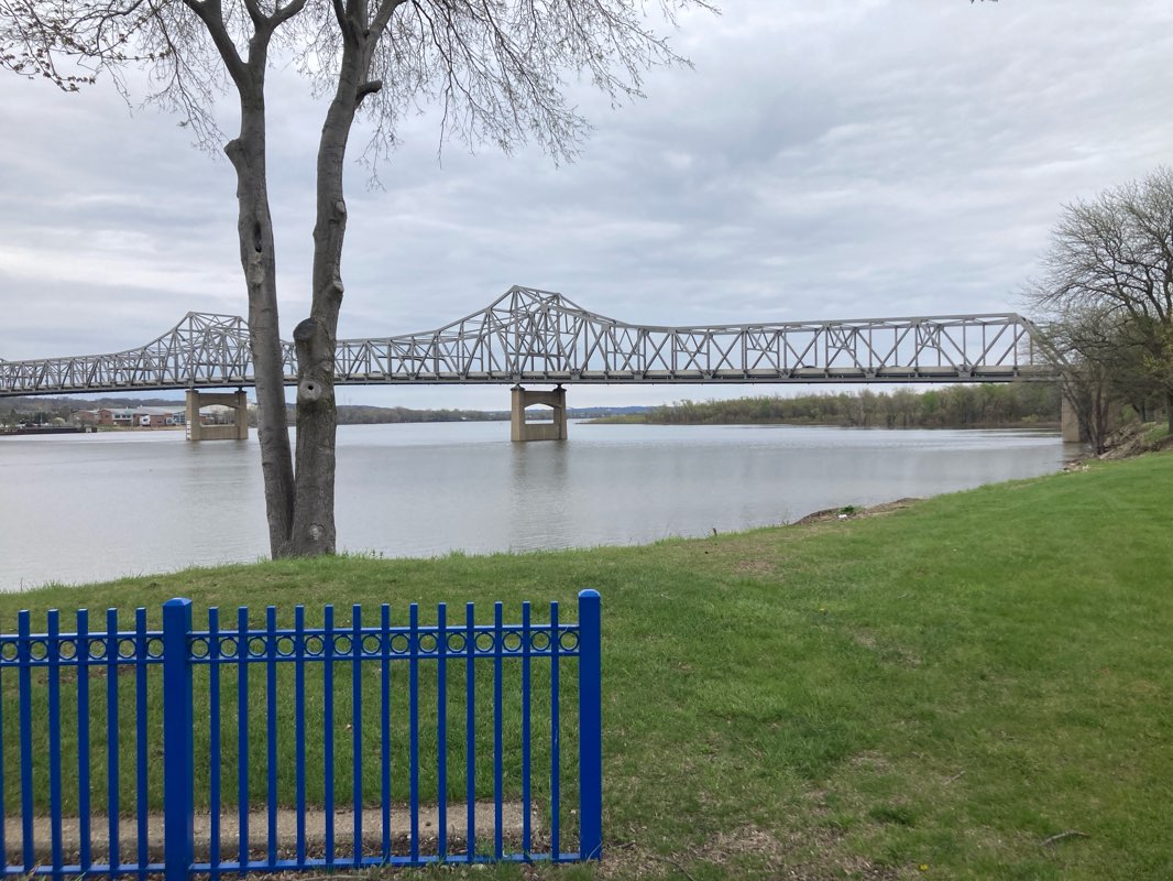 walking near me in East Peoria Riverfront in spring