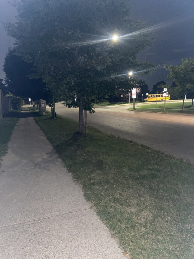 walking near me in Barondale Green in autumn