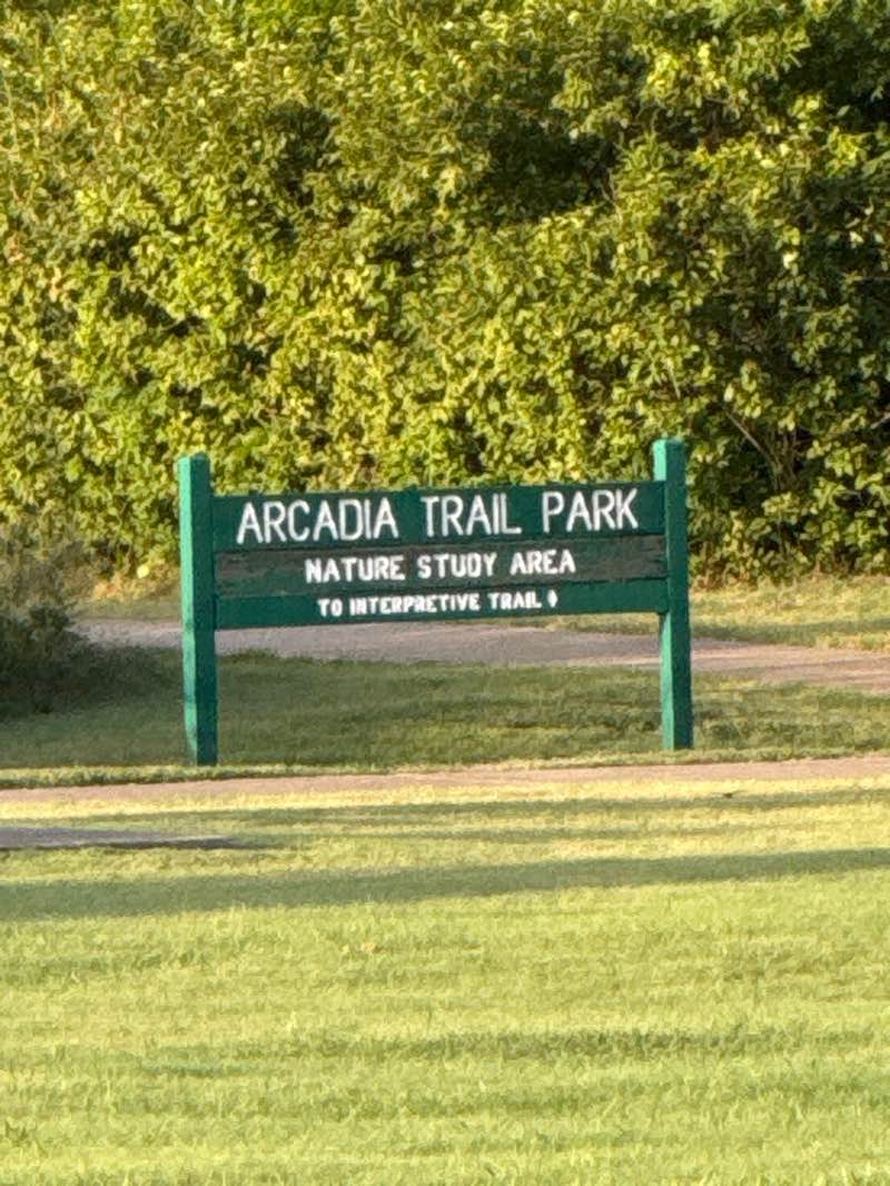 walking near me in Arcadia Trail Park in summer