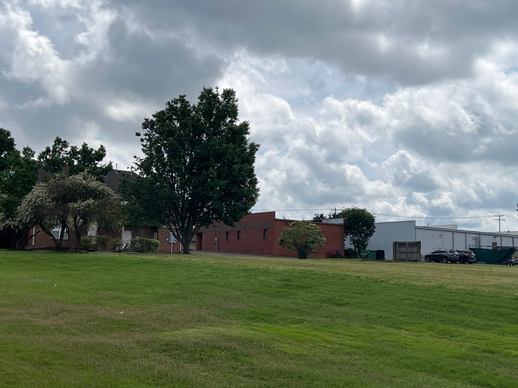 walking near me in Life Park in spring