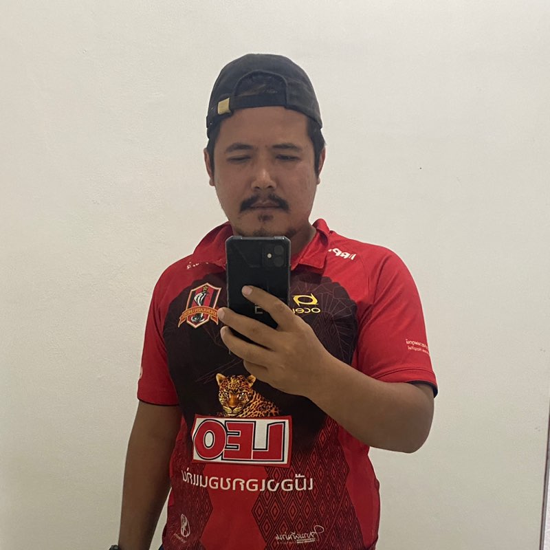 ทศพล บุญเย็น profile