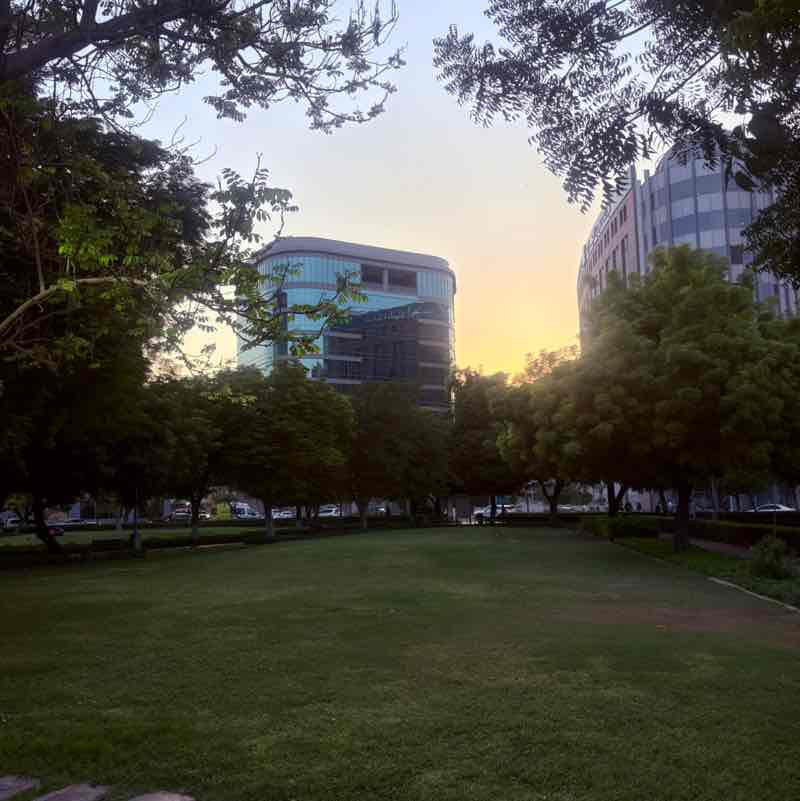 Victoria Valdez - Hotels - UAE post 1